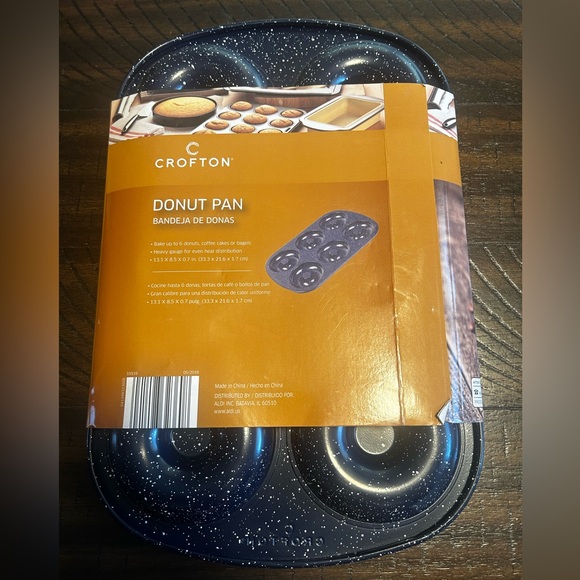 Croton Blue Donut Pan - Picture 2 of 2